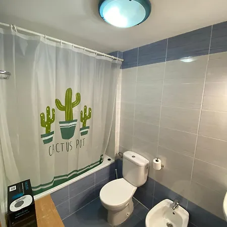 Apartment Columbretes, A 200 Metros De La Playa, Wifi Gratuito, Plaza De Garaje Y Piscina